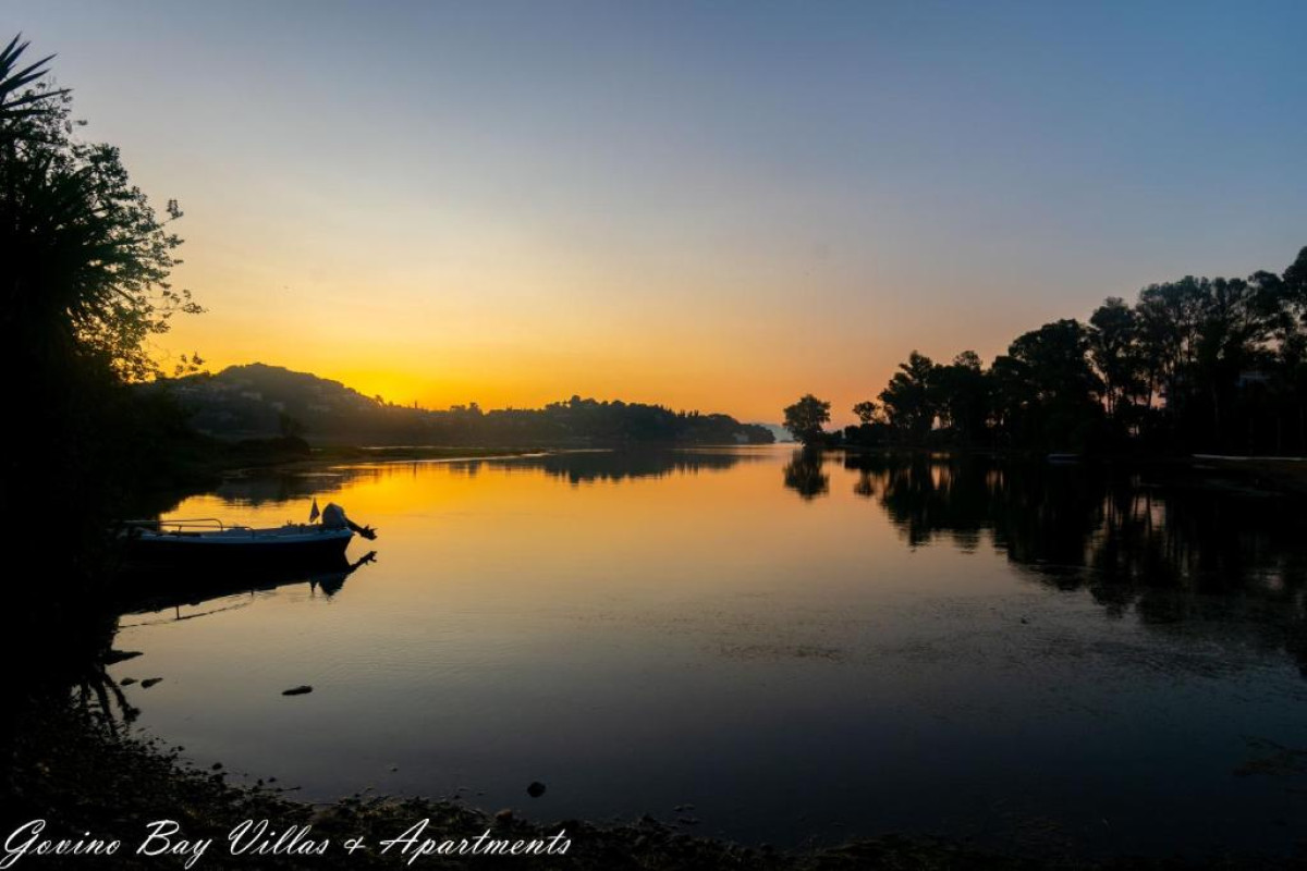 GOVINO BAY - GOUVIA