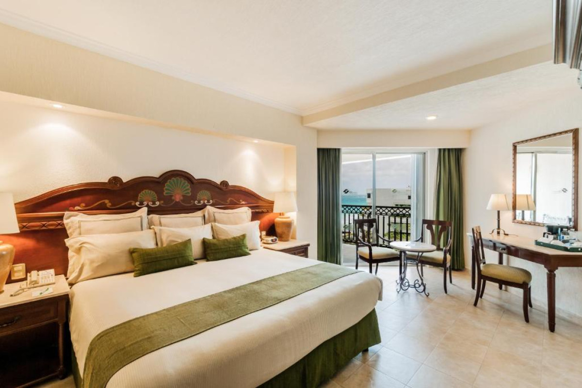 Gr Solaris Cancun
