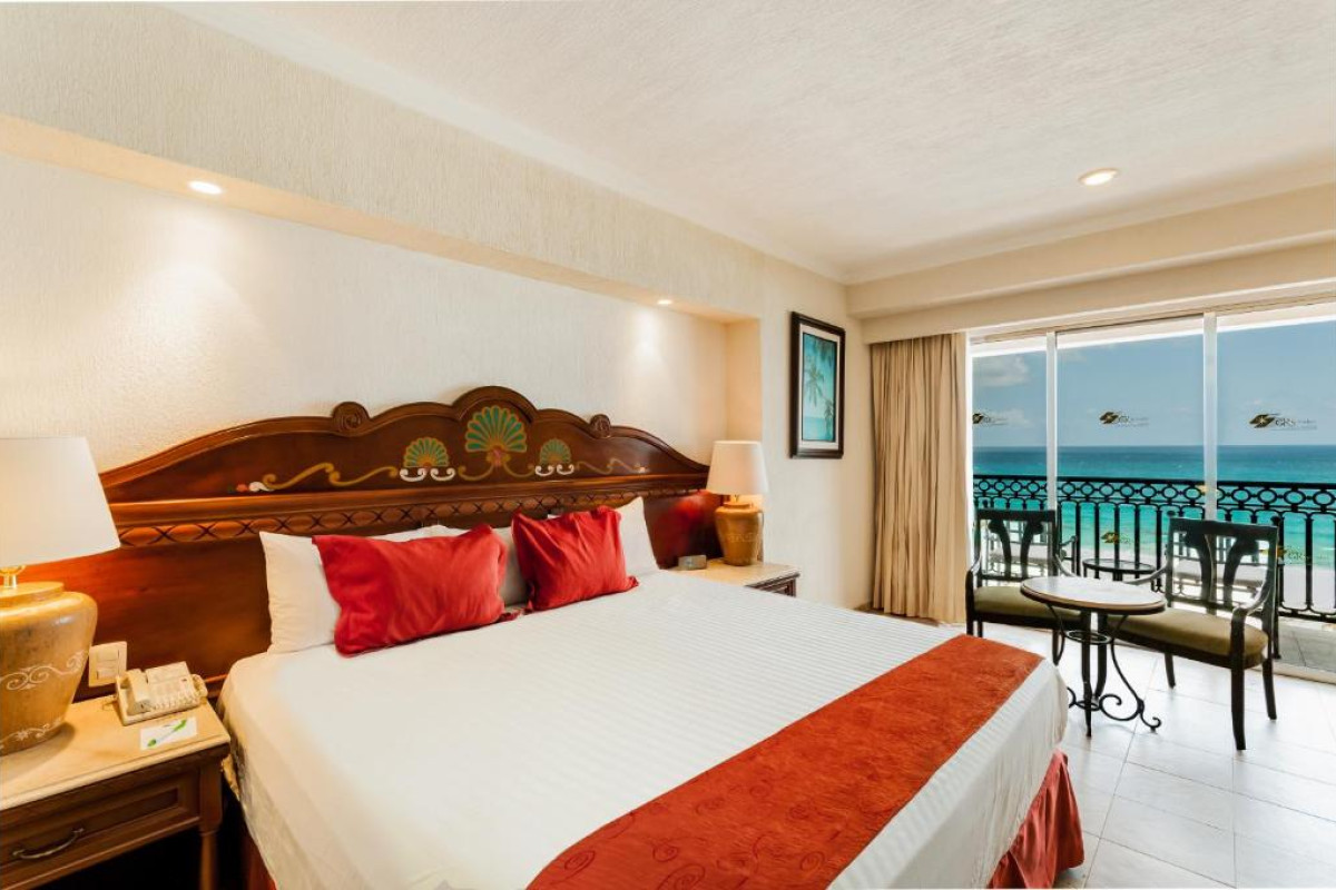 Gr Solaris Cancun