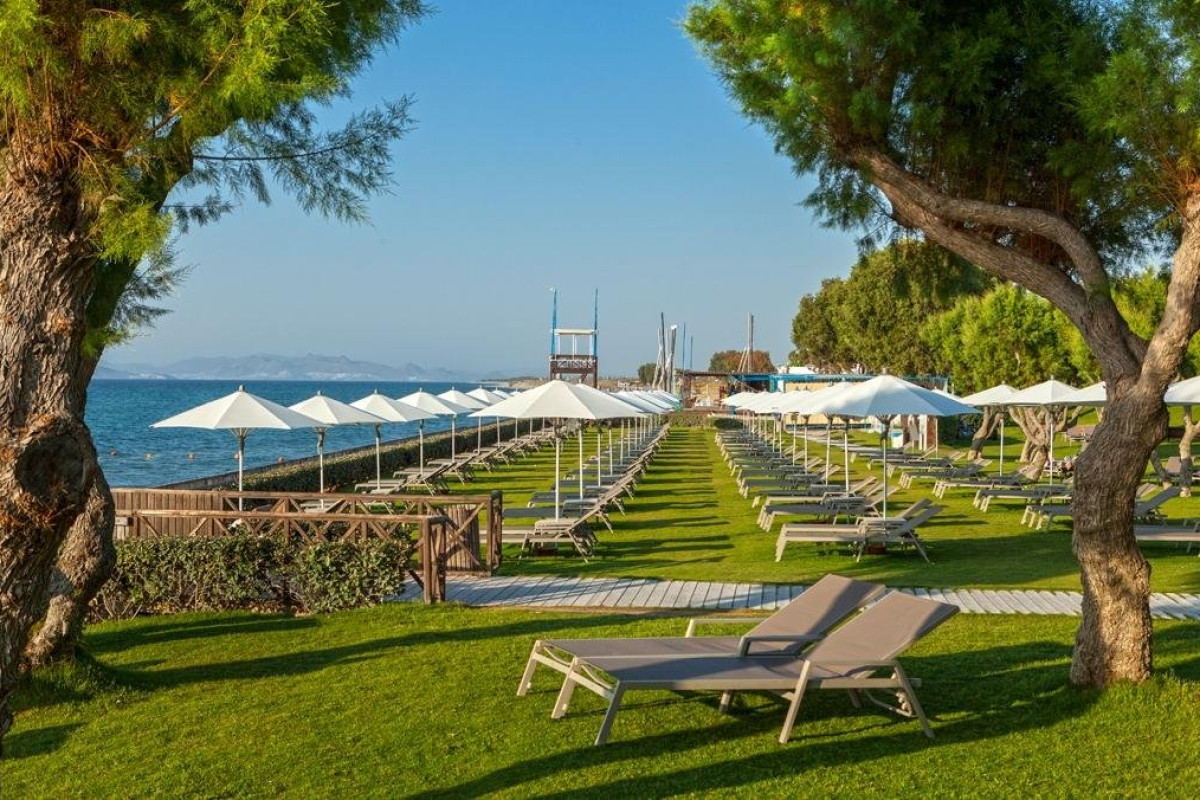 Neptune Luxury Resort