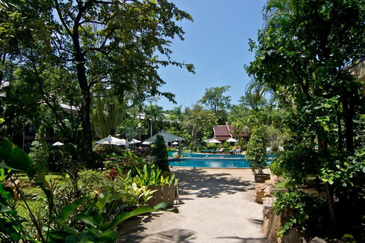 The Green Park Resort