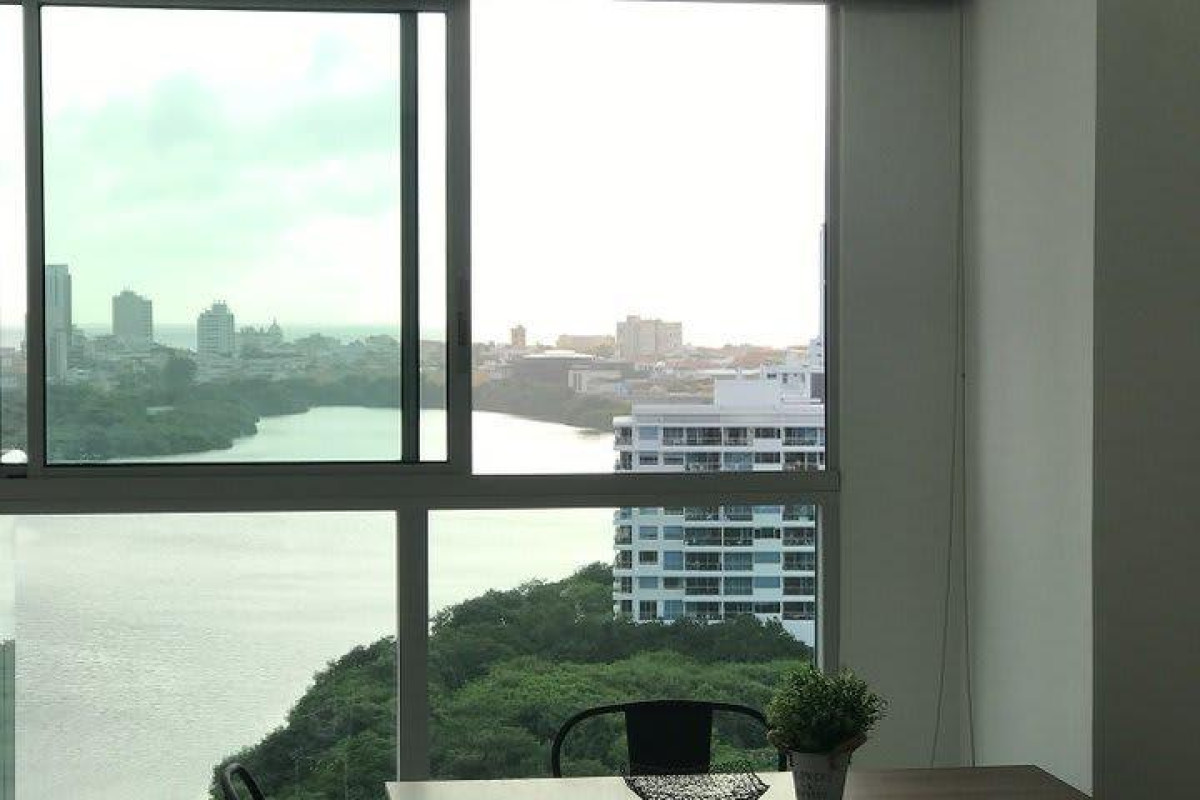 Gran Apartamento Con Vista A La Ciudad Amurallada