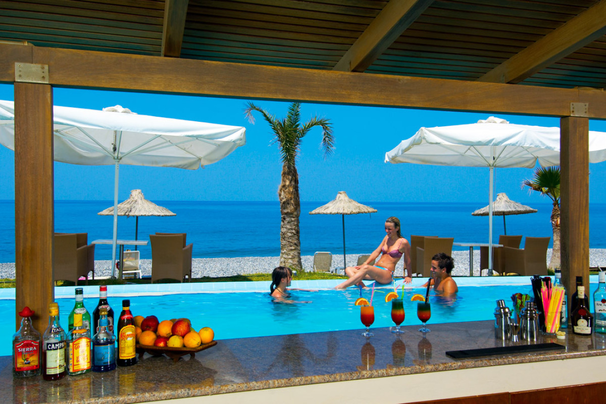 GIANNOULIS GRAND BAY BEACH RESORT (ADULTS ONLY)