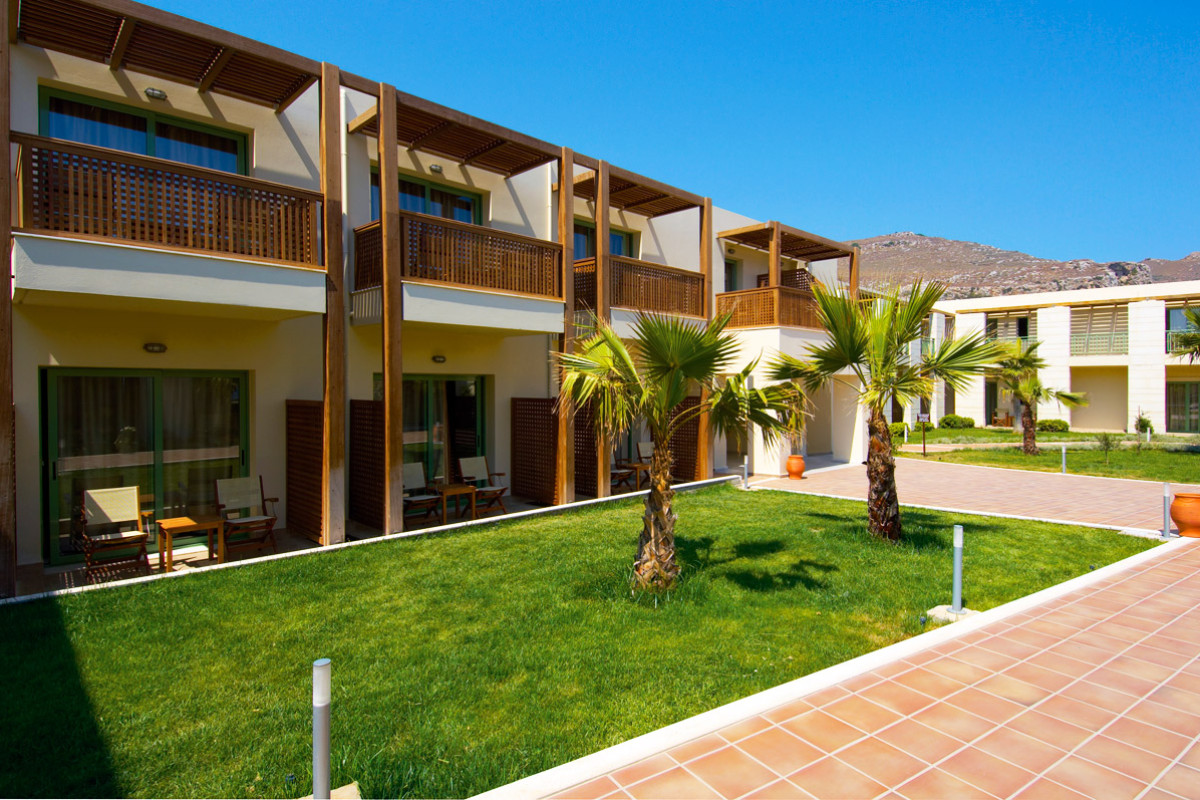 GIANNOULIS GRAND BAY BEACH RESORT (ADULTS ONLY)