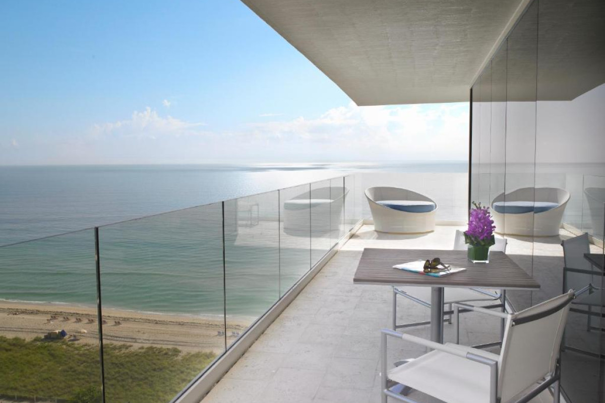 Grand Beach Hotel Surfside