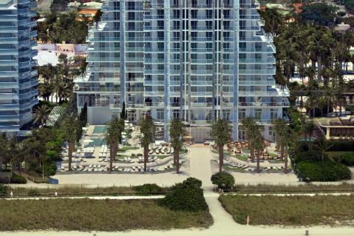 Grand Beach Hotel Surfside
