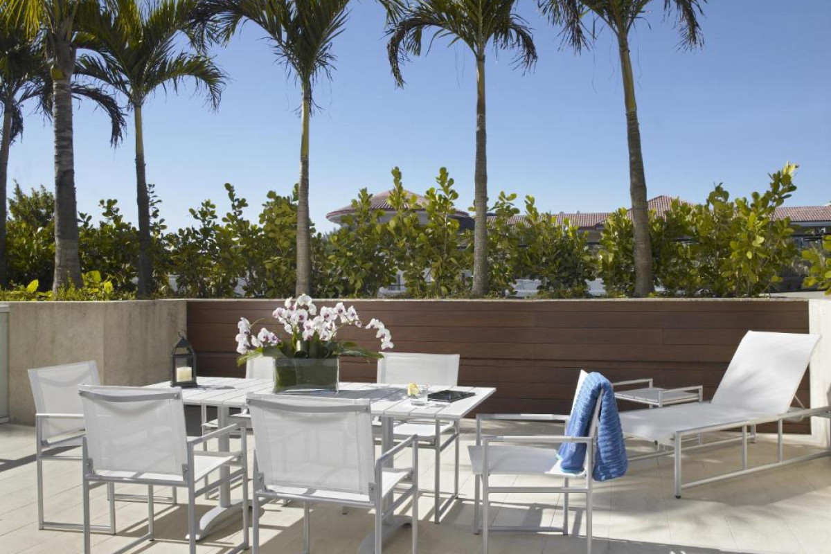 Grand Beach Hotel Surfside West