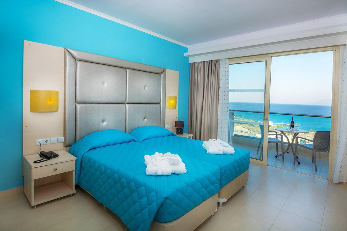 Grand Blue