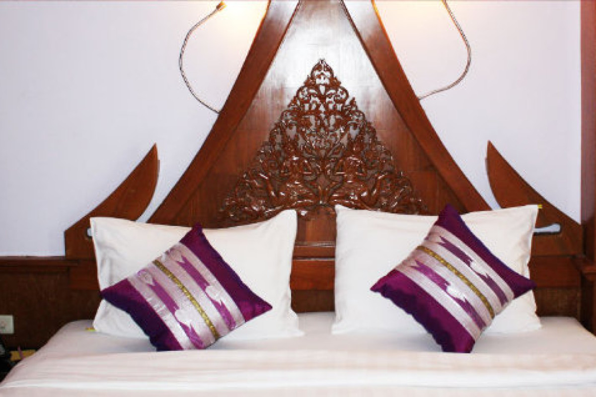 Grand Blue Hotel