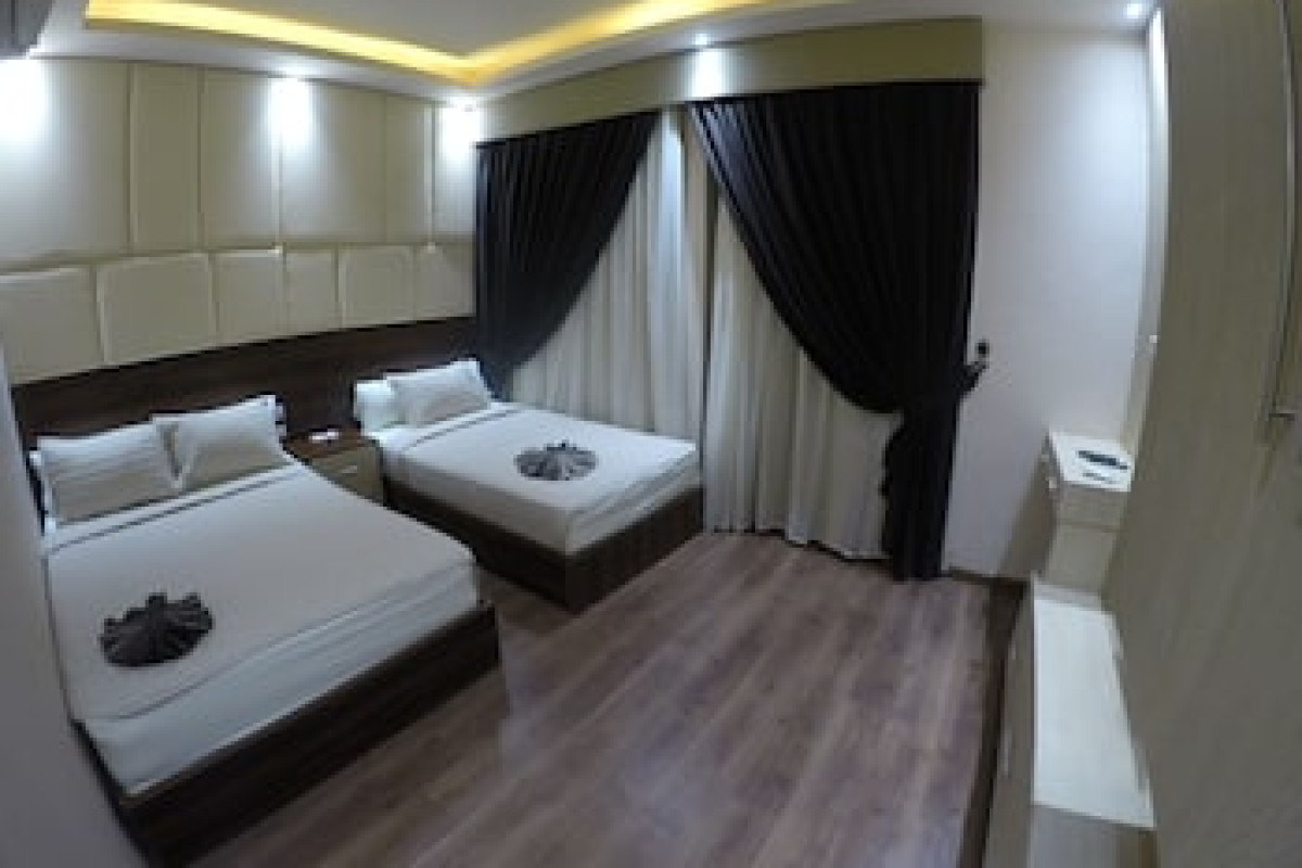GRAND CITY