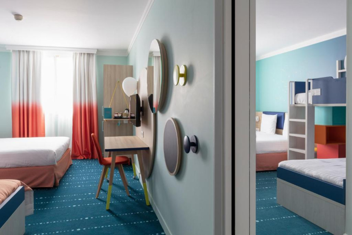 Grand Magic Hotel