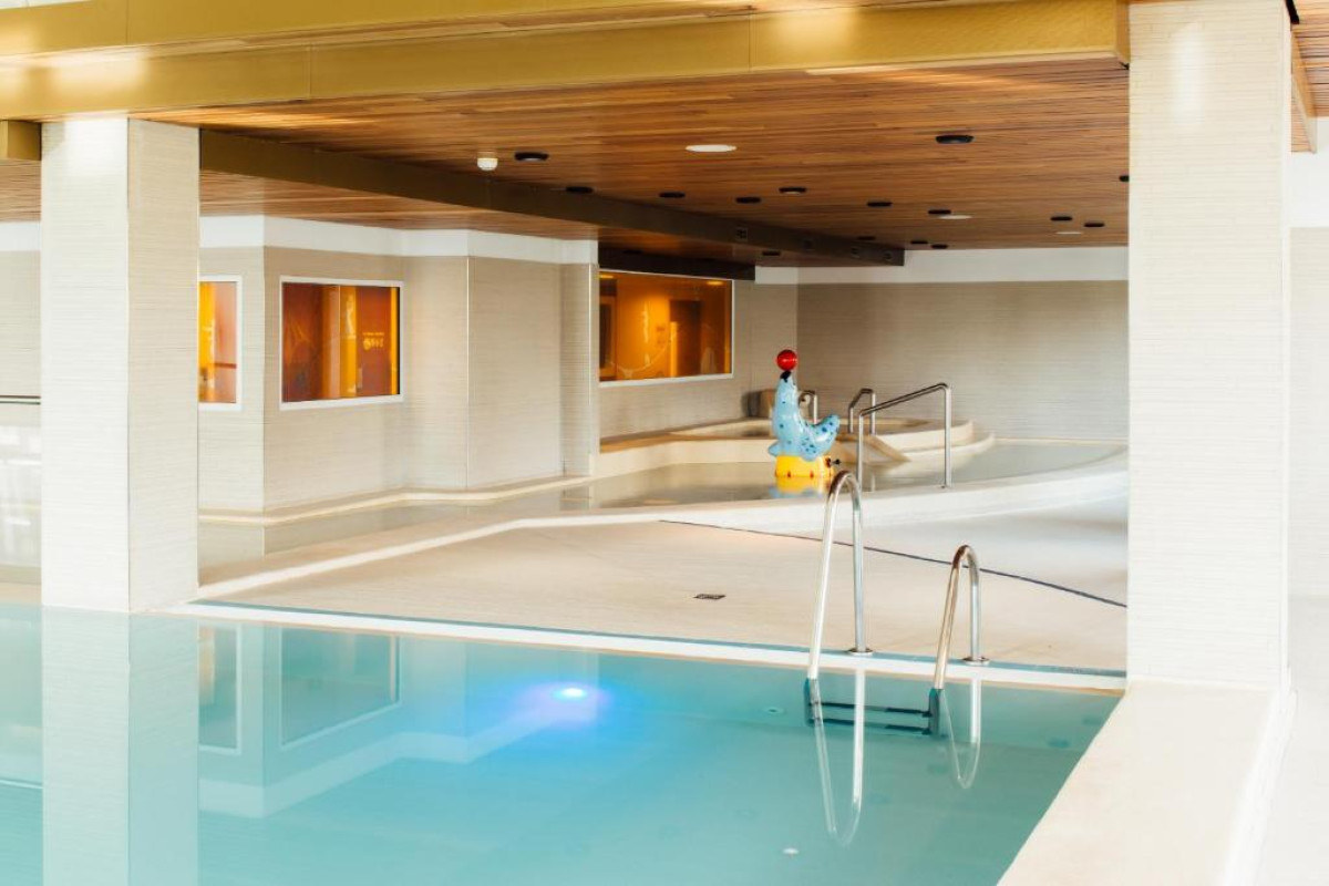 Grand Magic Hotel