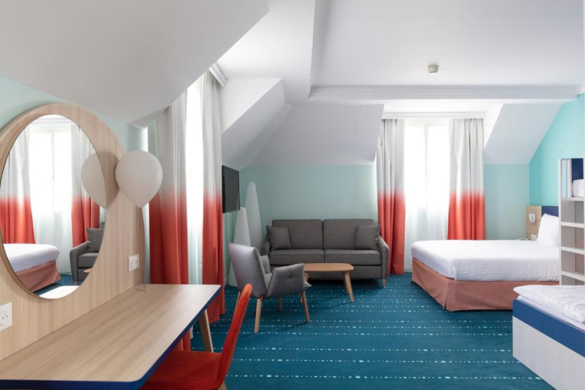 Grand Magic Hotel
