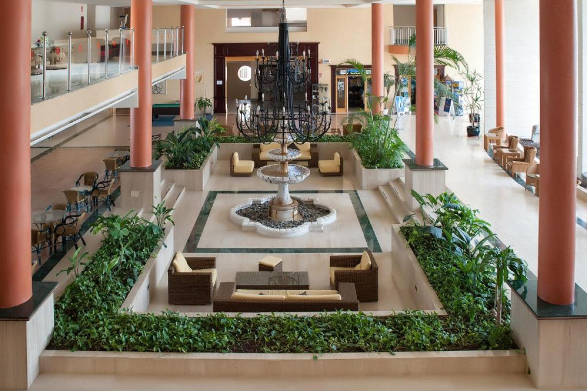 Hotel & Spa Grand Muthu Golf Plaza