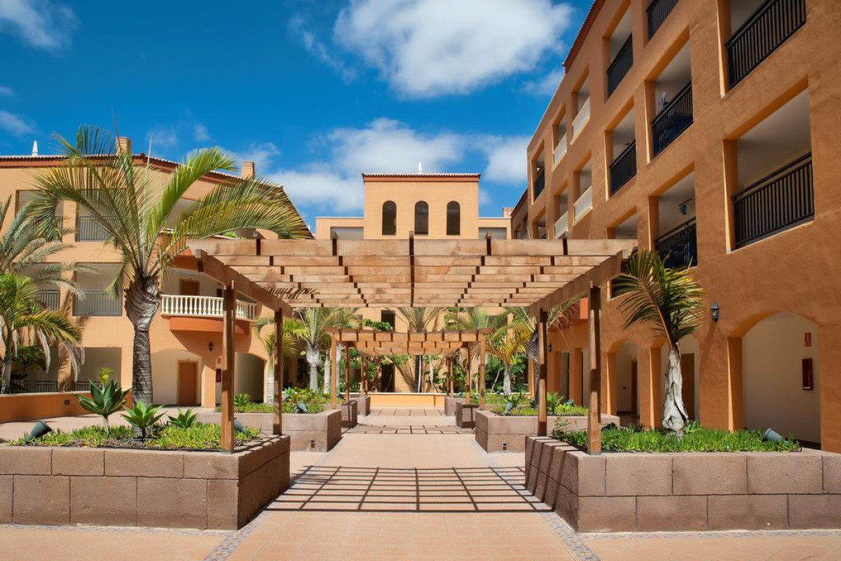 Grand Muthu Golf Plaza Hotel (ex ex. Cordial Golf Plaza Aparthot