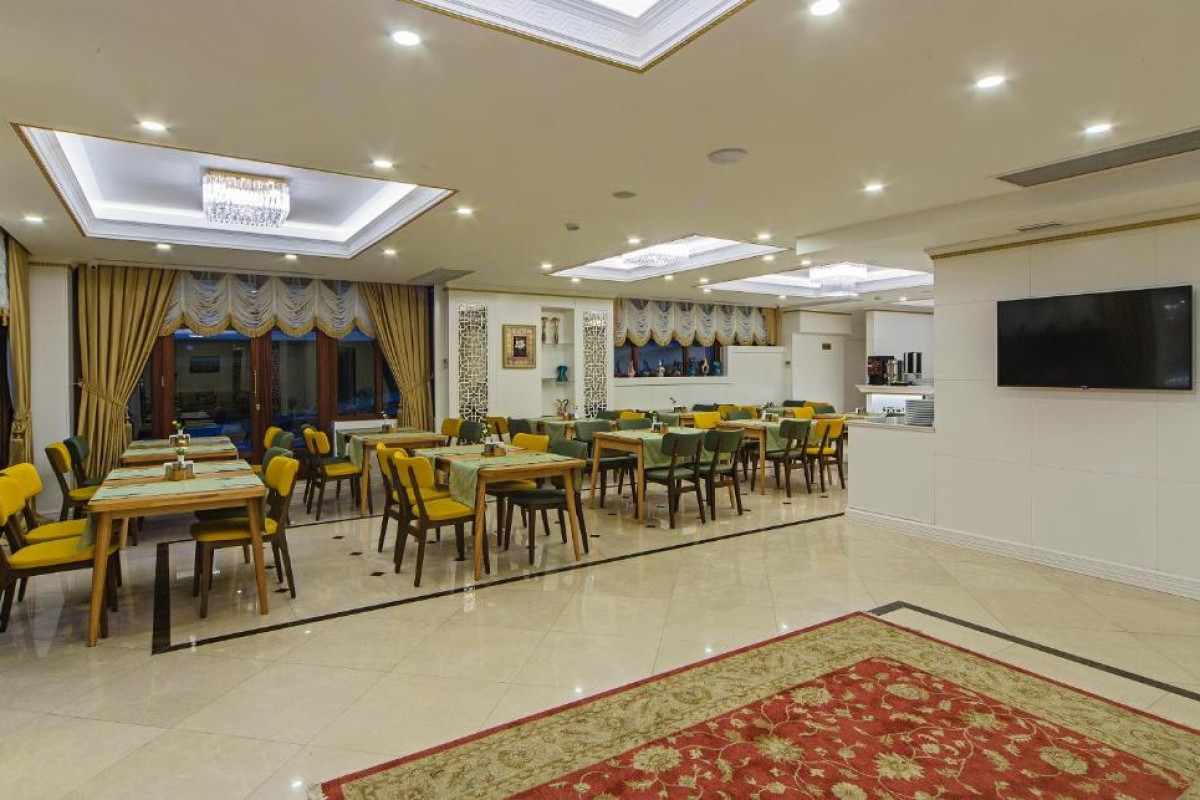 GRAND NAKI HOTEL