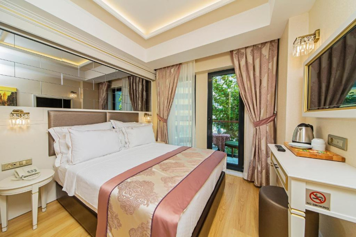 GRAND NAKI HOTEL