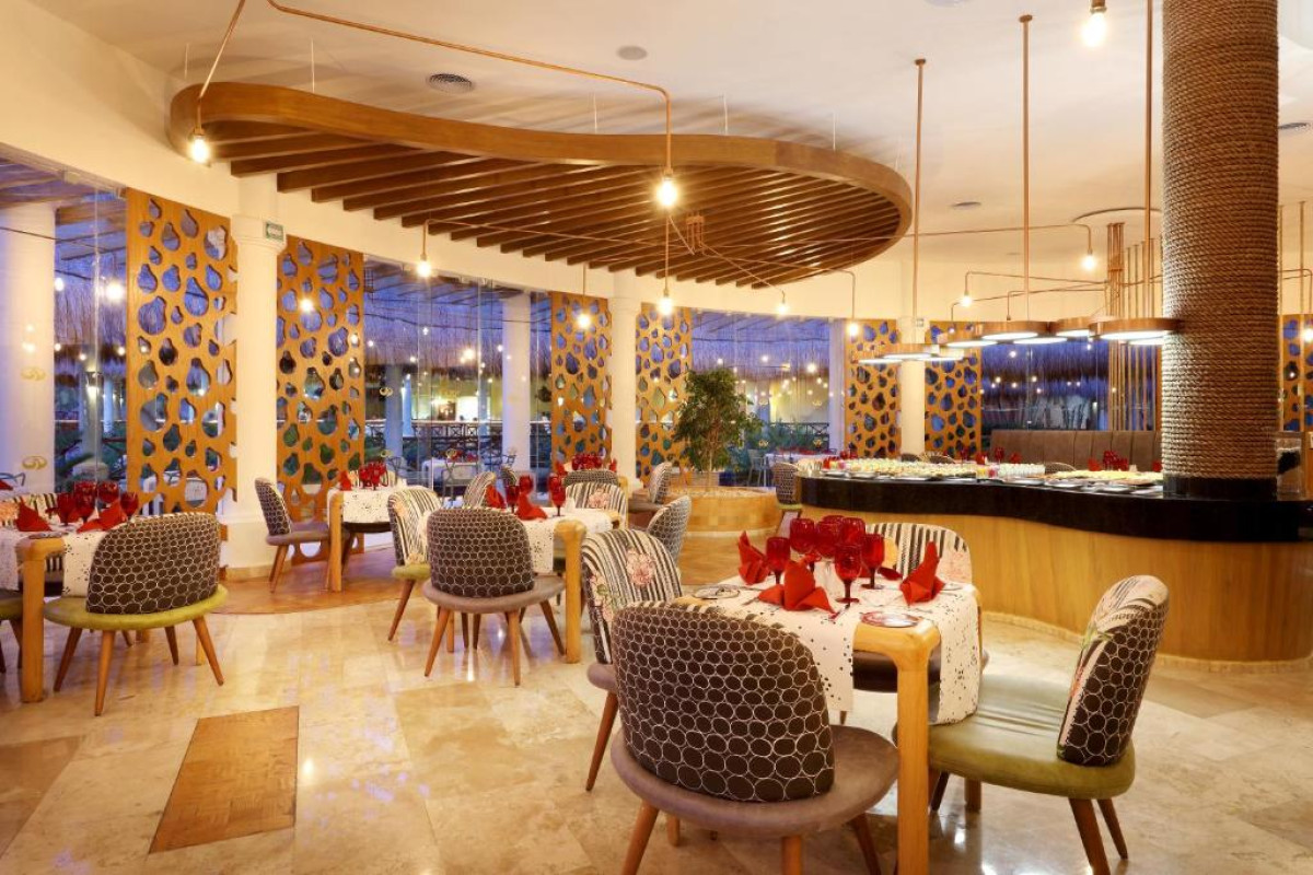 Grand Palladium Kantenah Resort & Spa