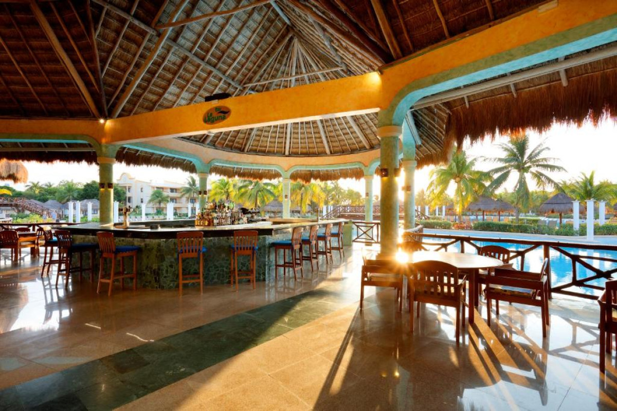 Grand Palladium Kantenah Resort & Spa