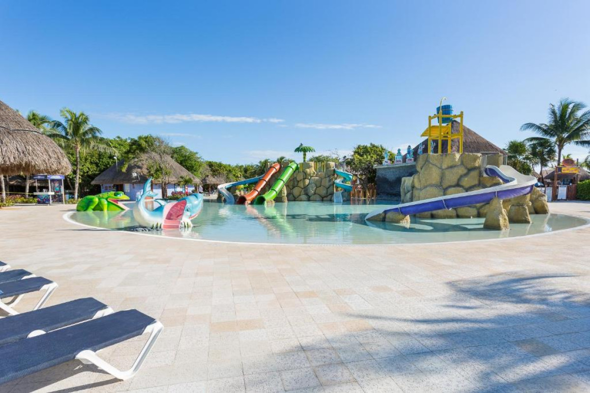 Grand Palladium Kantenah Resort & Spa