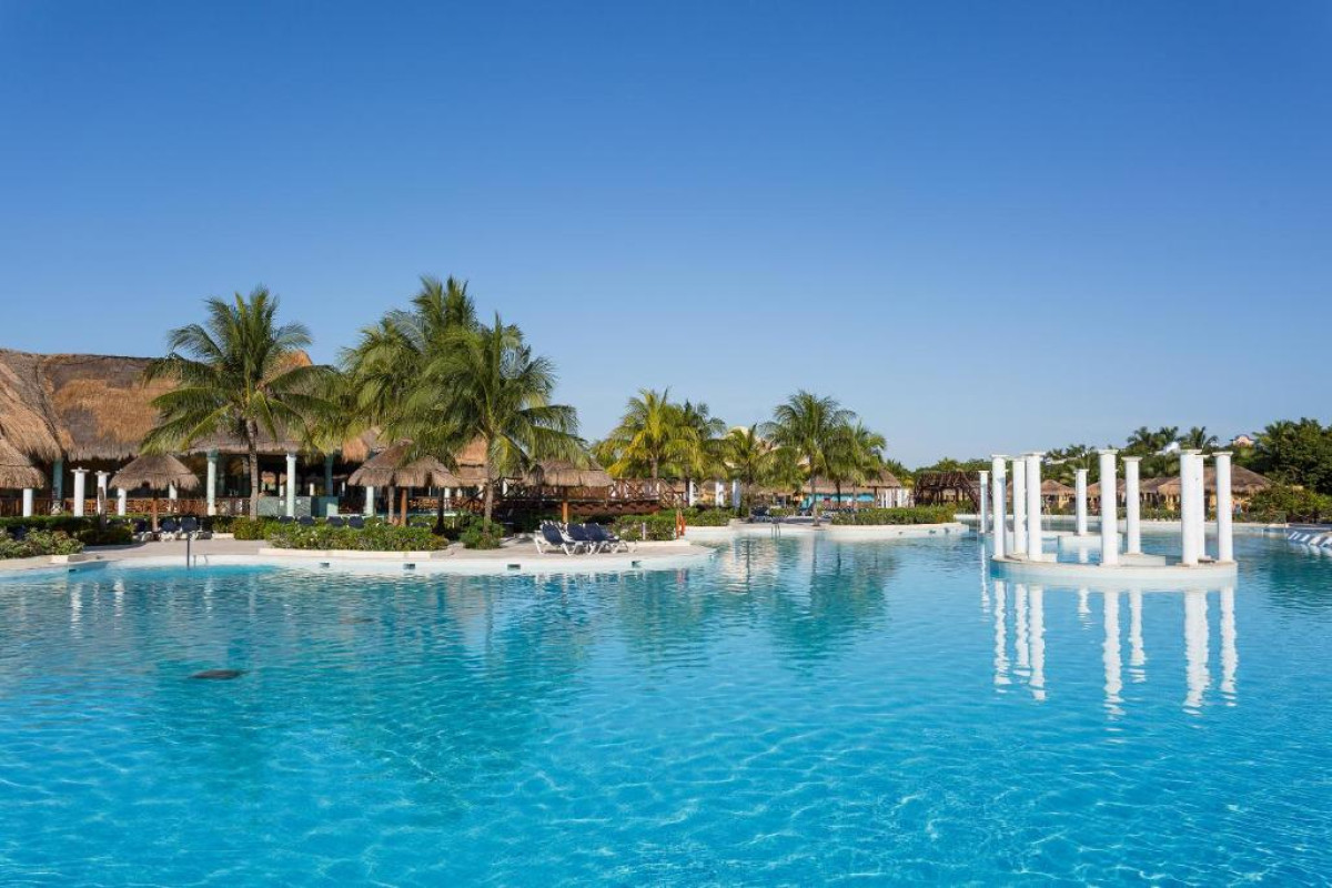 Grand Palladium Kantenah Resort & Spa