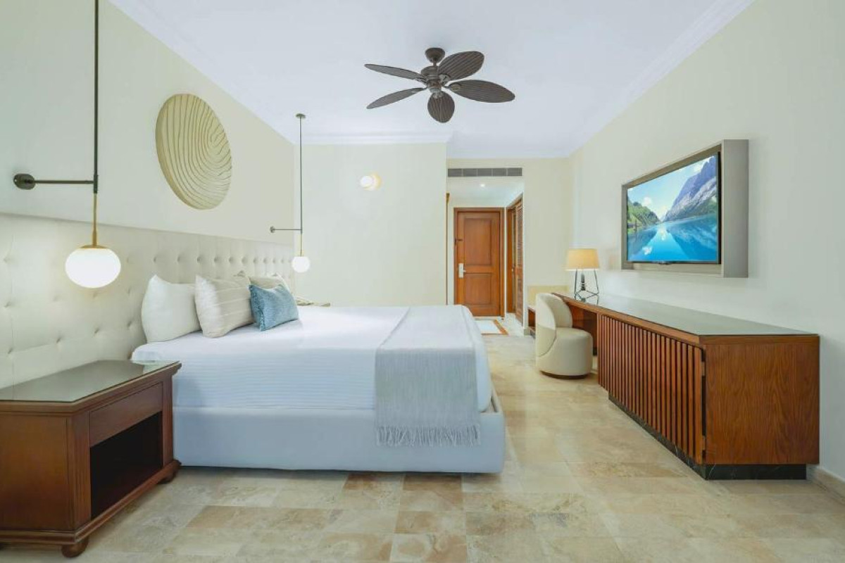 Grand Palladium Select White Sand Resort & Spa