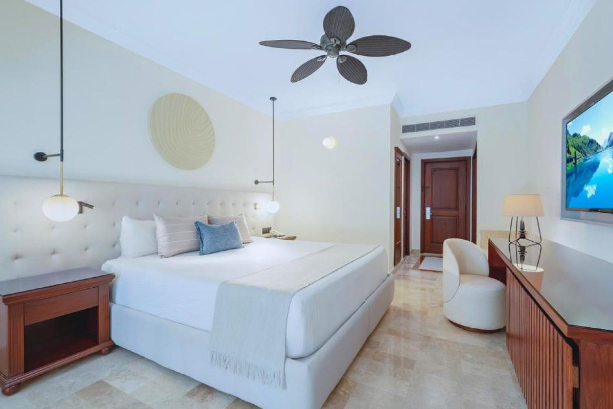 Grand Palladium Select White Sand Resort & Spa