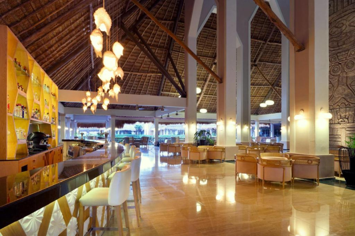 Grand Palladium Select White Sand Resort & Spa