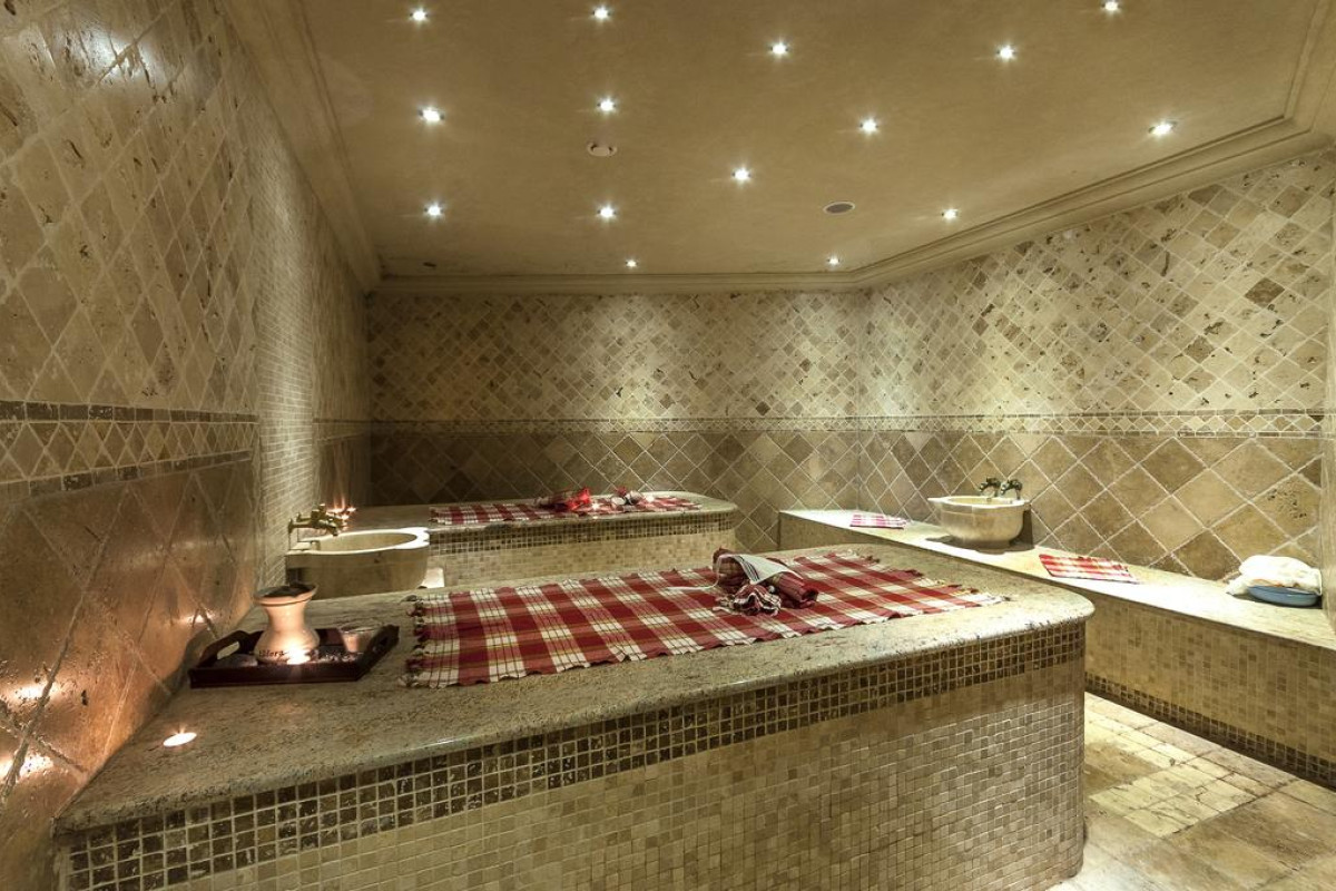 GRAND ROYALE HOTEL SPA