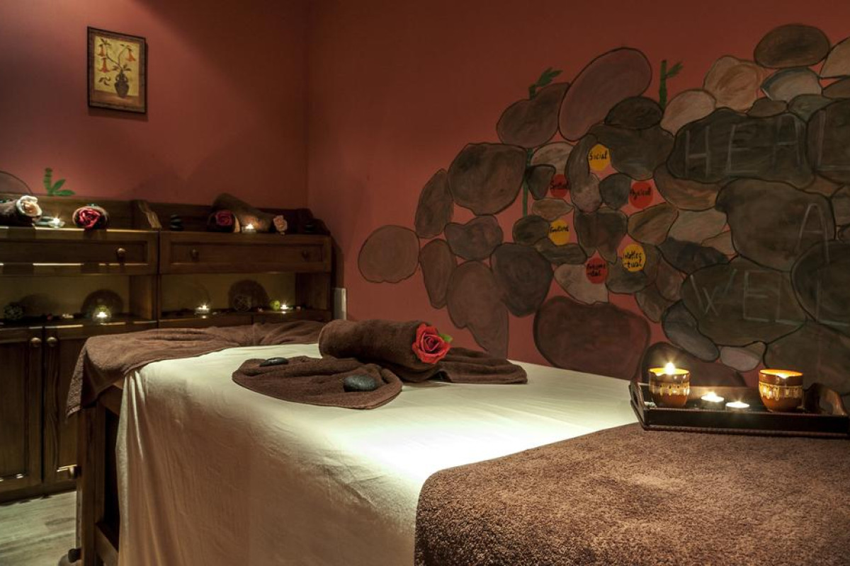 GRAND ROYALE HOTEL SPA
