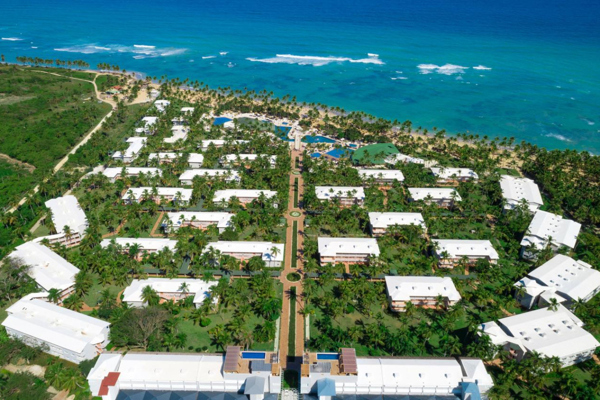 GRAND SIRENIS PUNTA CANA RESORT  AQUAGAMES