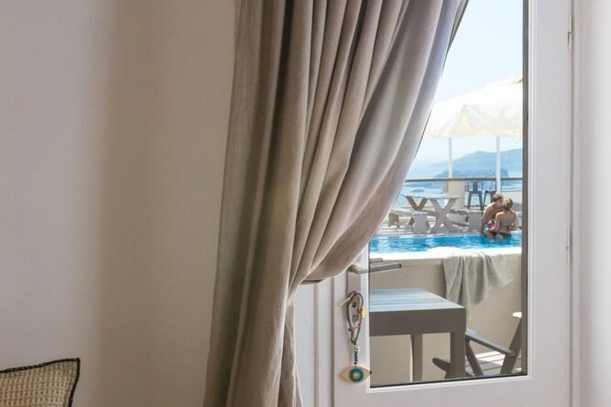 Grand View Hotel