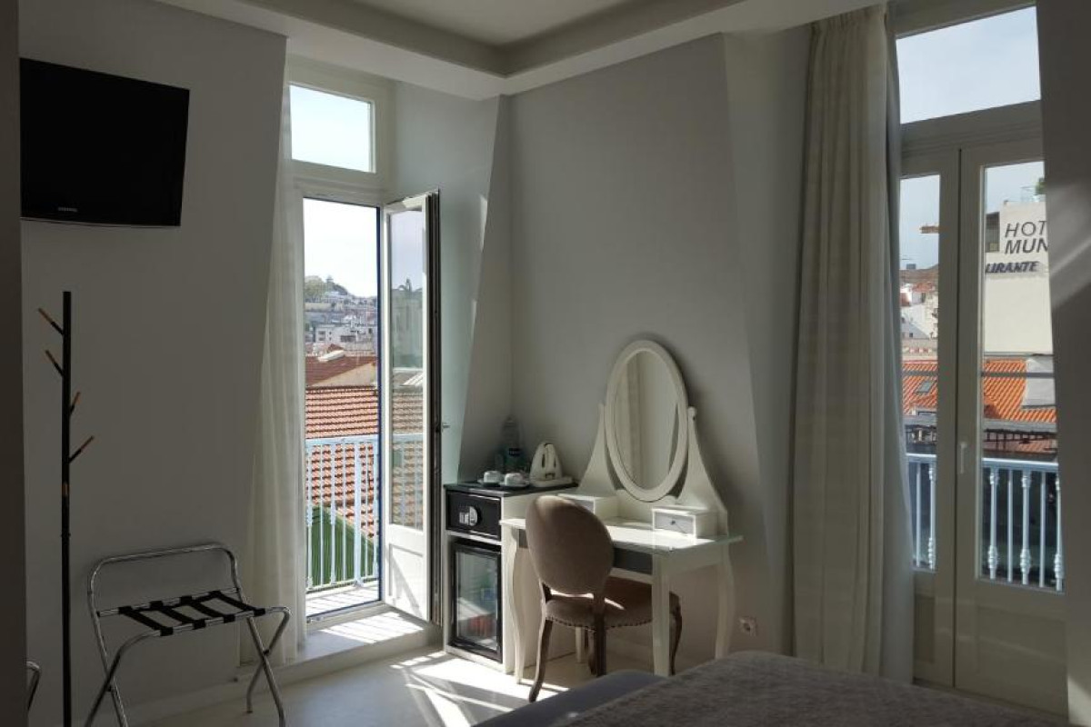 Grande Pensao Residencial Alcobia
