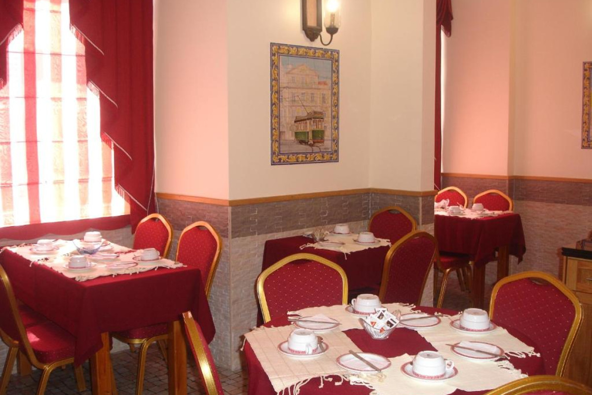 Grande Pensao Residencial Alcobia