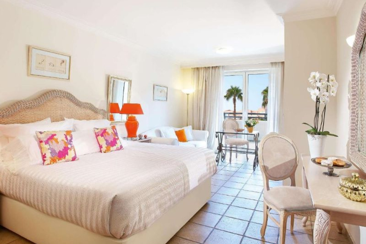 GRECOTEL GRAND LEONIKI RESIDENCE
