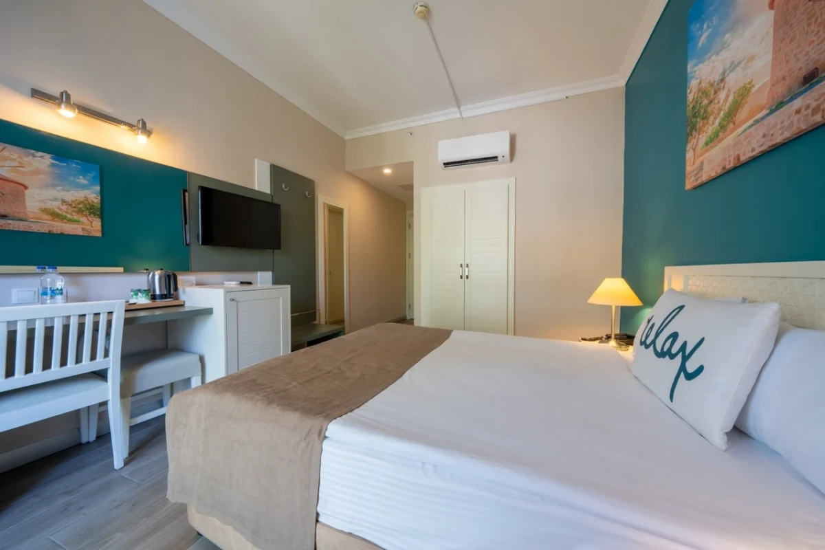 GREEN BAY RESORT