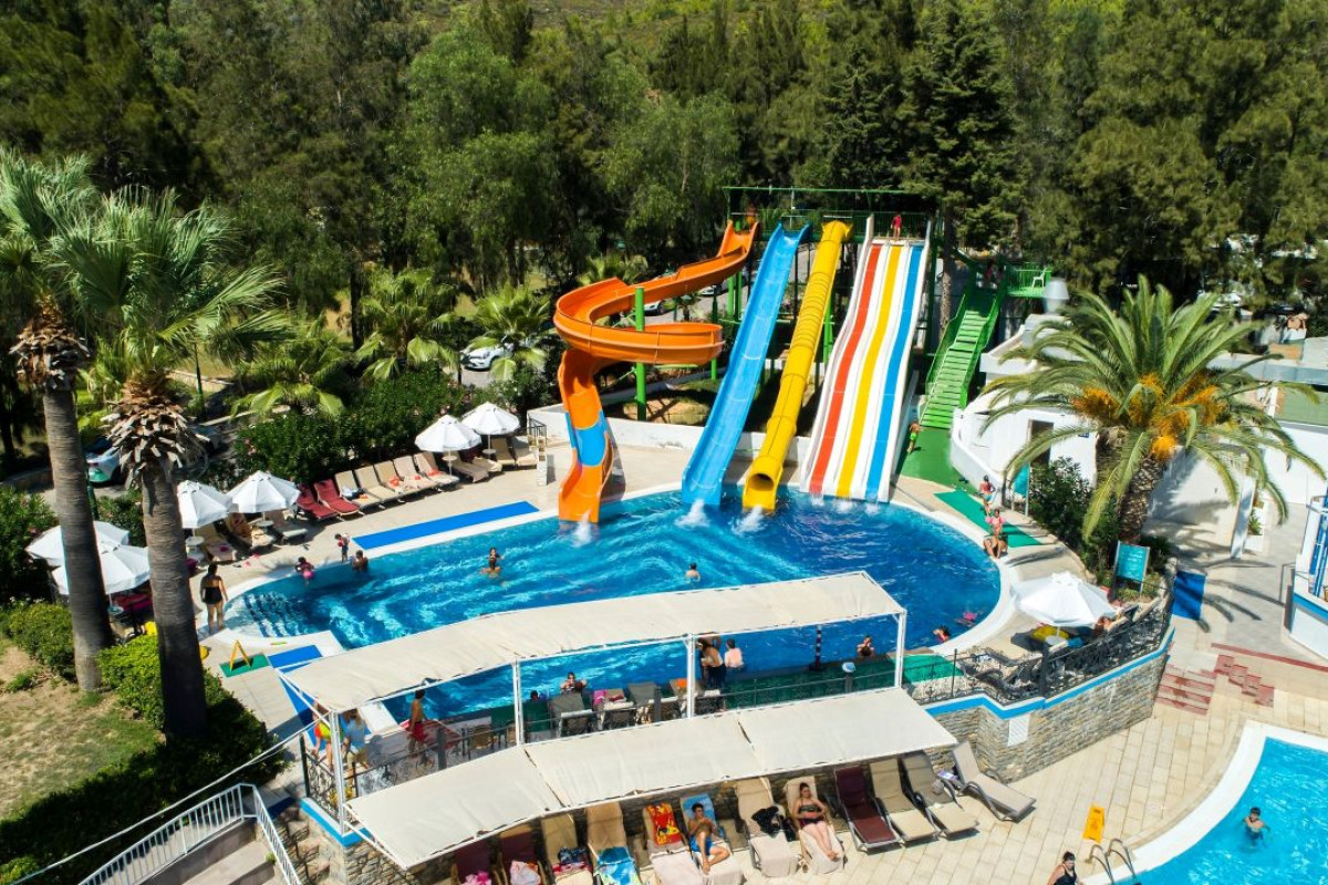 GREEN BAY RESORT