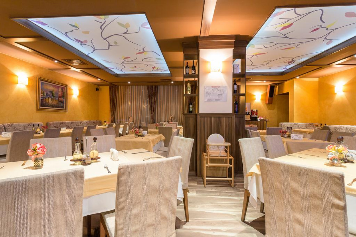 Green Wood Hotel & Spa