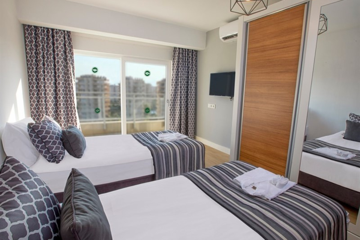 GREENWOOD SUITES RESORT