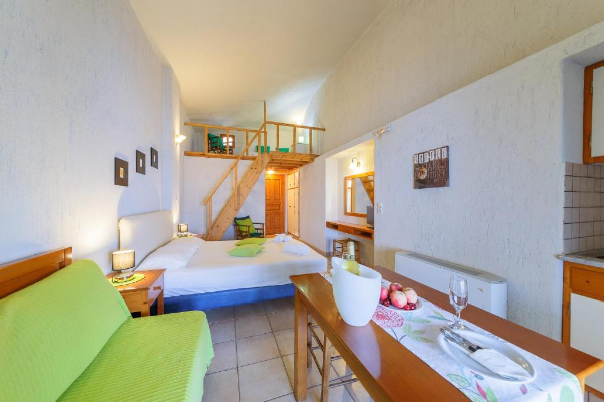 Grekis Hotel