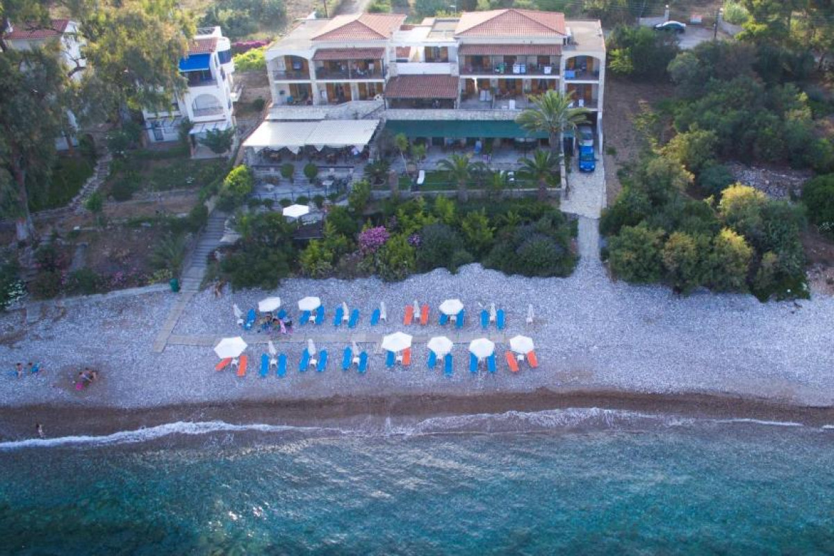 Grekis Hotel