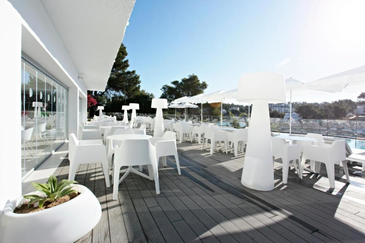 Grupotel Ibiza Beach Resort - Adults Only