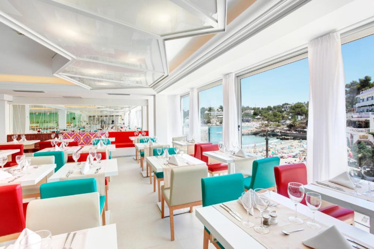 Grupotel Ibiza Beach Resort - Adults Only