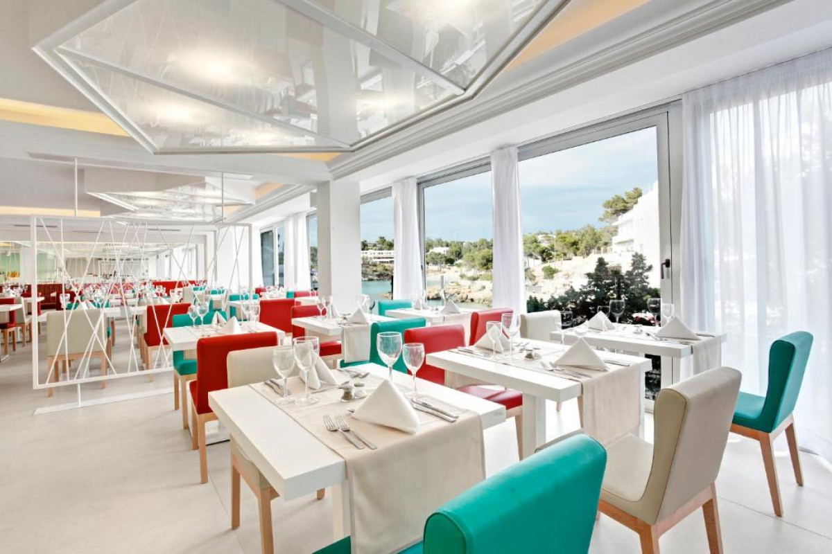 Grupotel Ibiza Beach Resort - Adults Only