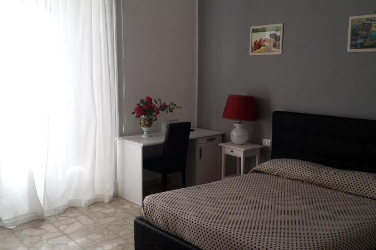 Gualtiero Camere E Suite
