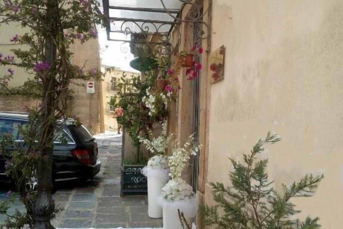 Gualtiero Camere E Suite