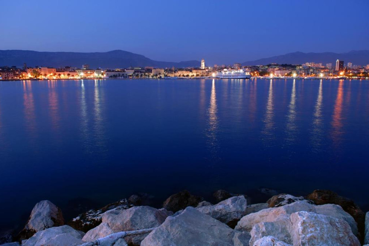 GUEST HOUSE TEATRIN SPLIT