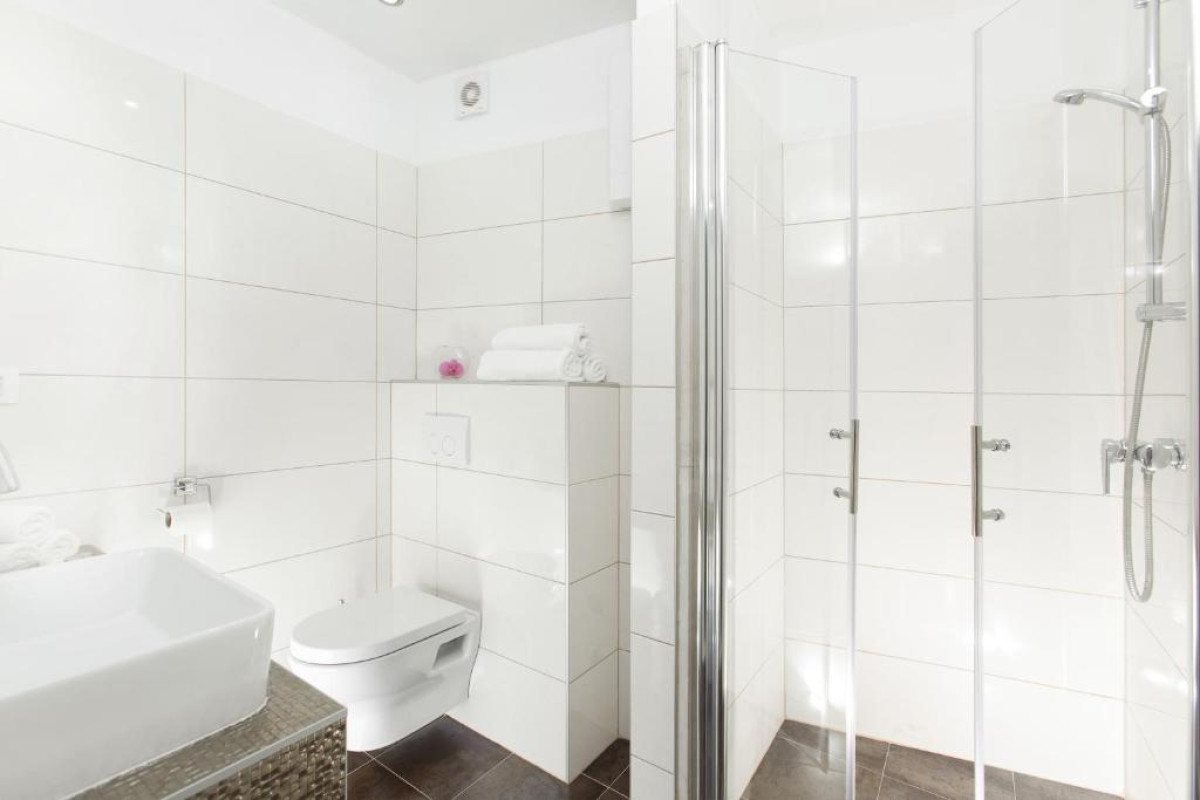 GUEST HOUSE TEATRIN SPLIT