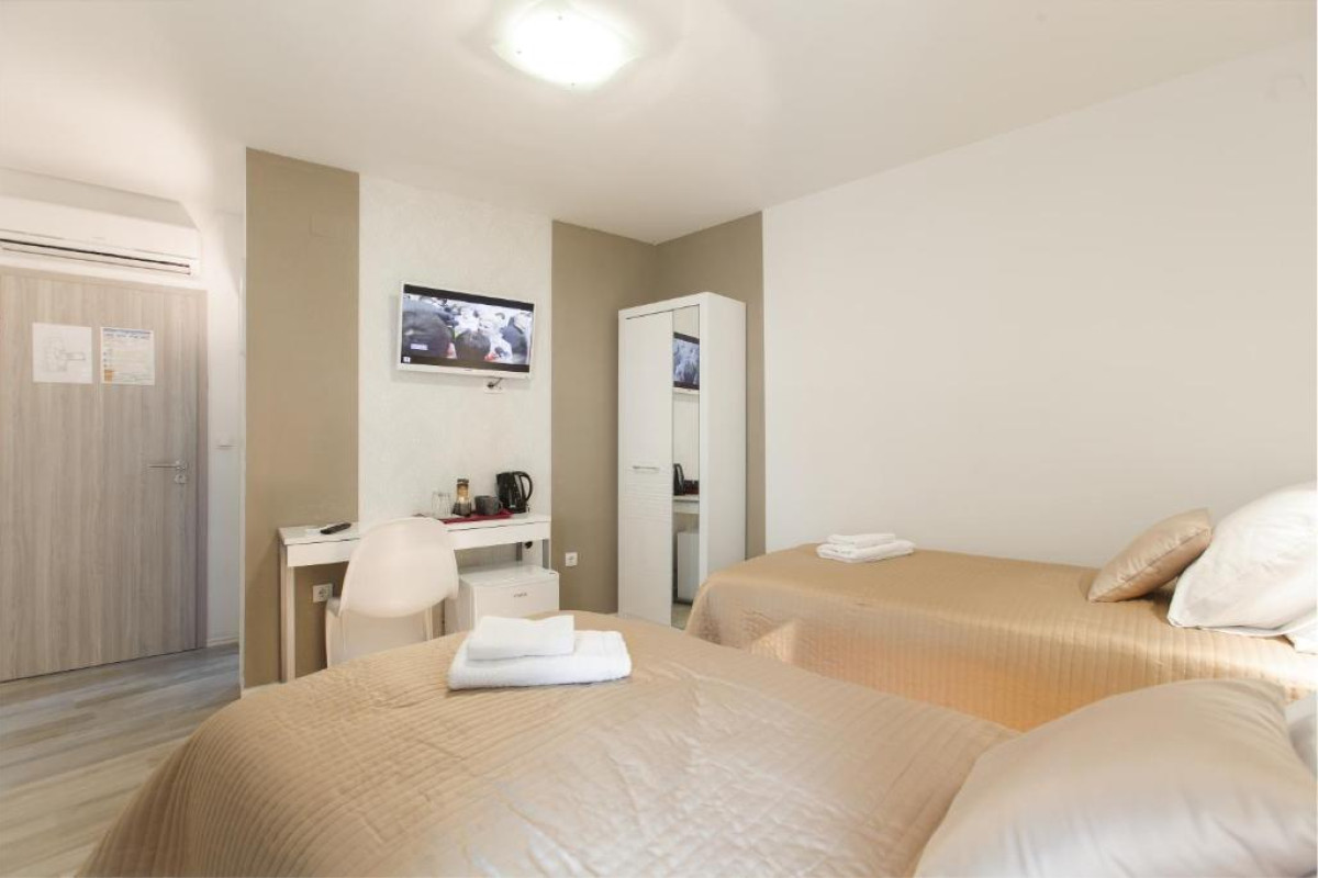 GUEST HOUSE TEATRIN SPLIT