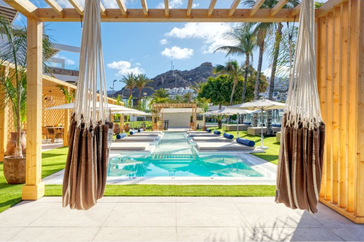 H10 COSTA MOGAN